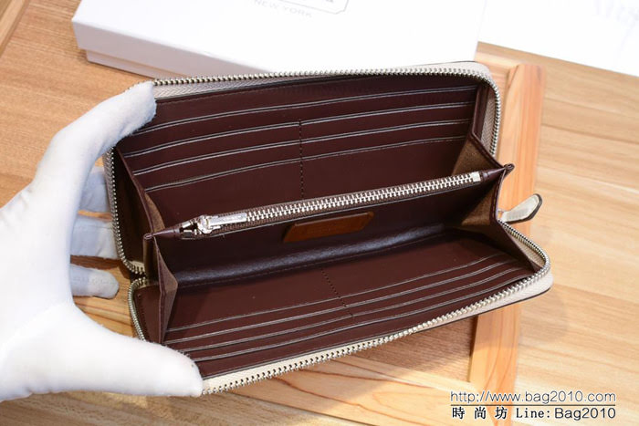 COACH蔻馳 2018專櫃新品 31350 迪士尼合作款 米奇女士長款錢包  Chz1377